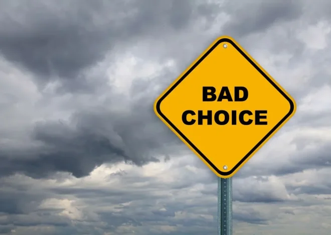 7 Signs You’re Managing Your Money the Wrong Way